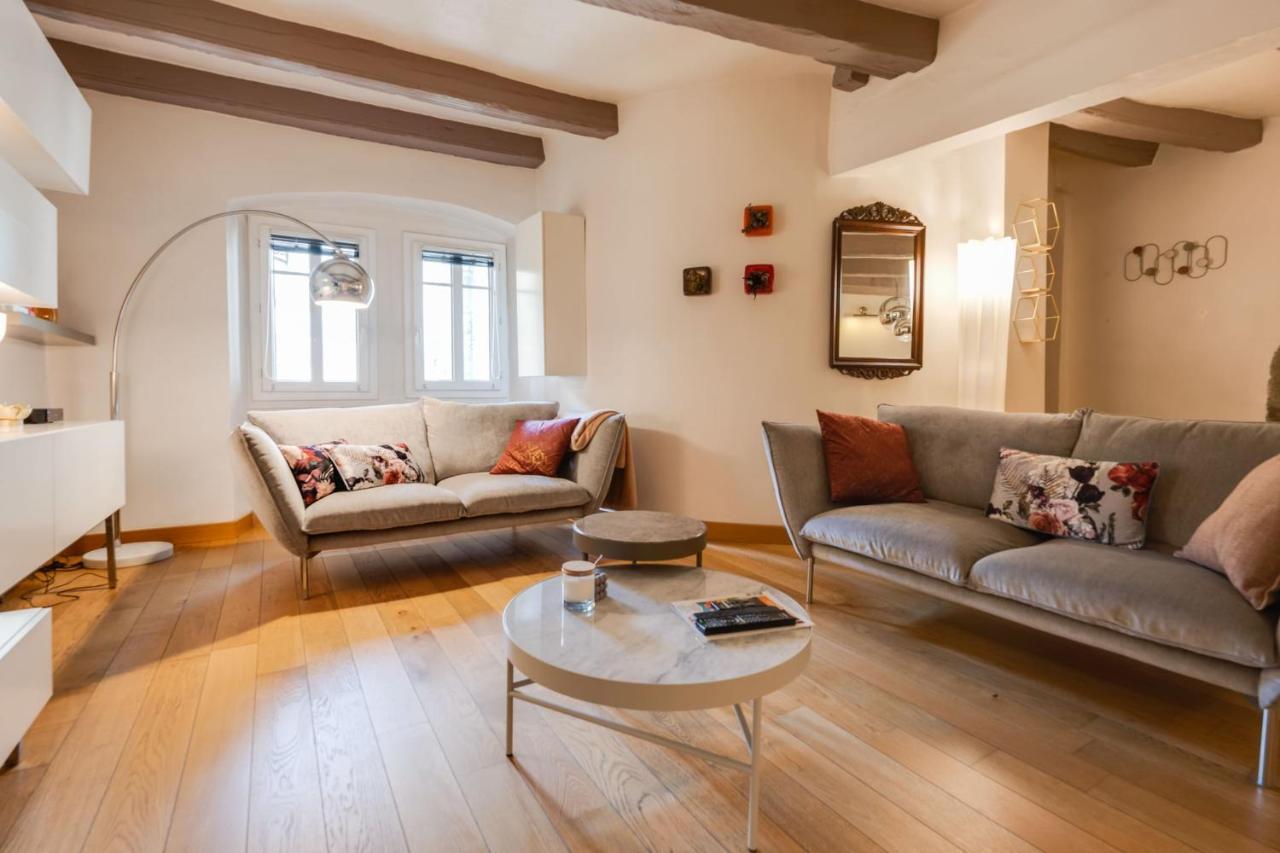 La Tour Du Lac - Beautiful Apartment In The Heart Of Annecy Bagian luar foto